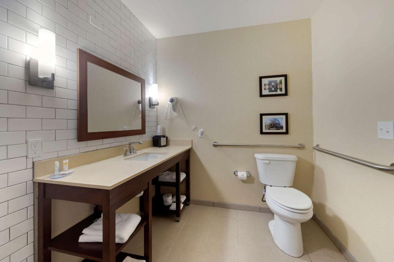 Comfort Inn & Suites Harrah Choctaw Εξωτερικό φωτογραφία
