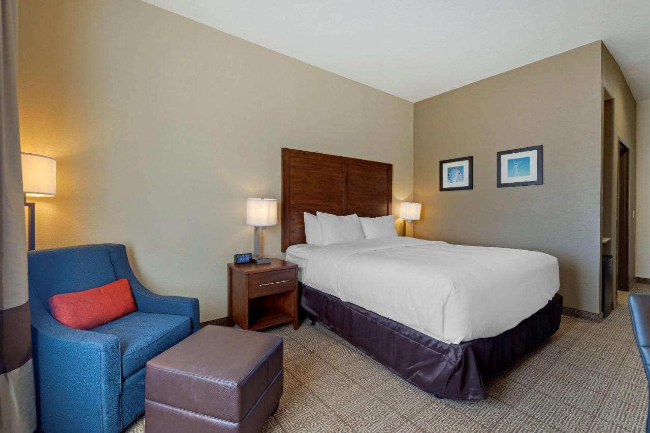 Comfort Inn & Suites Harrah Choctaw Εξωτερικό φωτογραφία