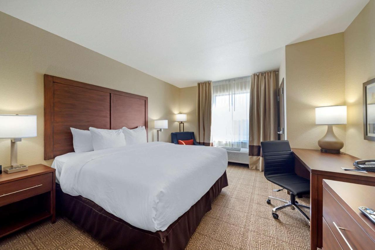 Comfort Inn & Suites Harrah Choctaw Εξωτερικό φωτογραφία
