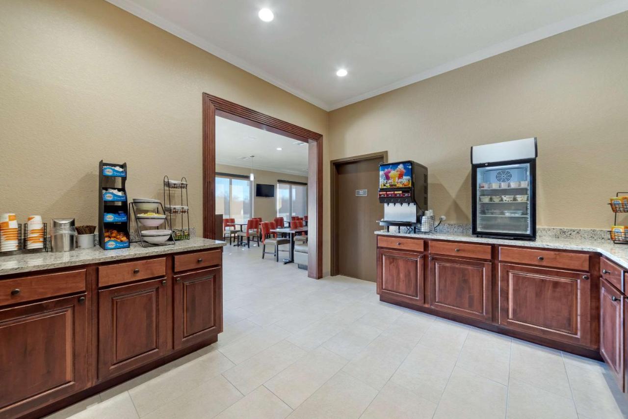 Comfort Inn & Suites Harrah Choctaw Εξωτερικό φωτογραφία