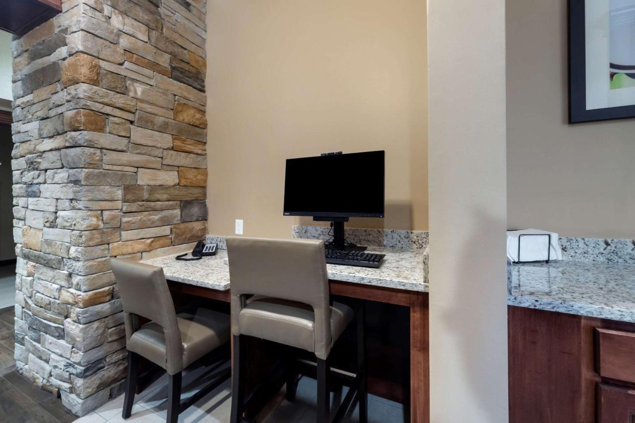 Comfort Inn & Suites Harrah Choctaw Εξωτερικό φωτογραφία