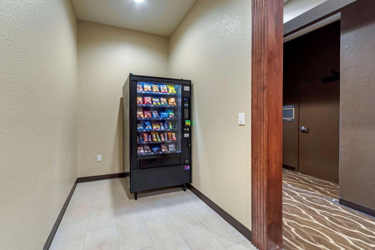 Comfort Inn & Suites Harrah Choctaw Εξωτερικό φωτογραφία