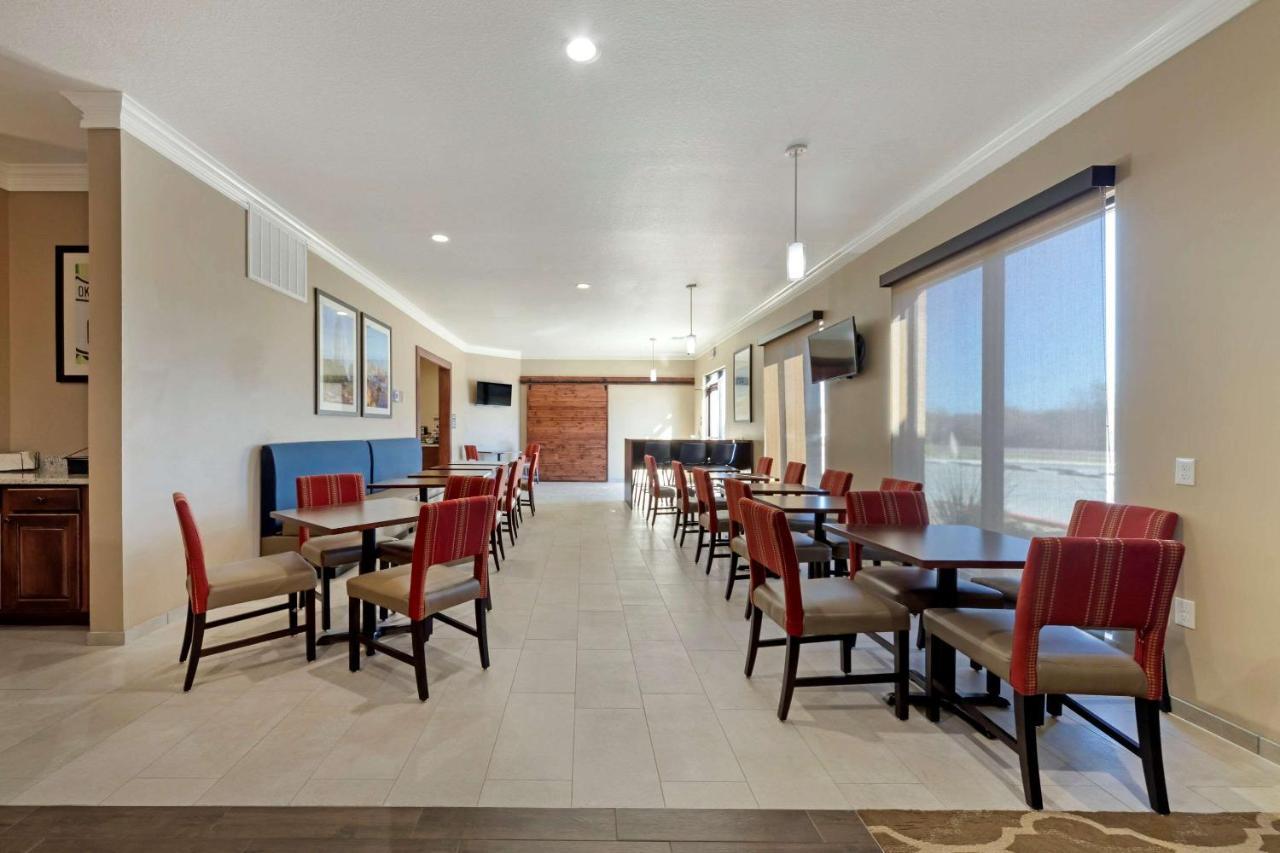 Comfort Inn & Suites Harrah Choctaw Εξωτερικό φωτογραφία