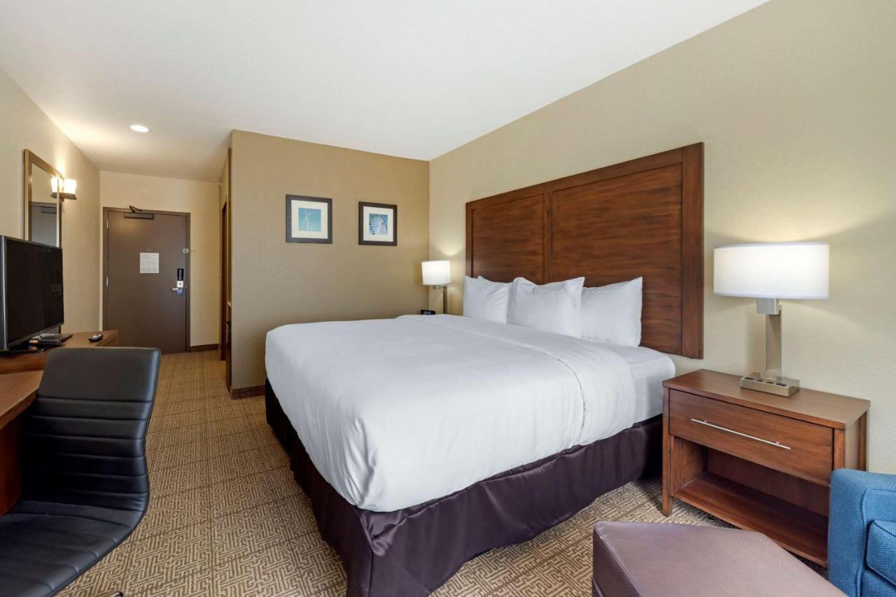 Comfort Inn & Suites Harrah Choctaw Εξωτερικό φωτογραφία
