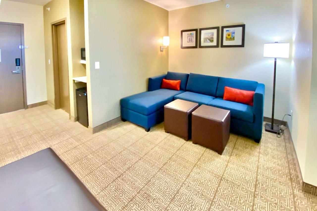 Comfort Inn & Suites Harrah Choctaw Εξωτερικό φωτογραφία