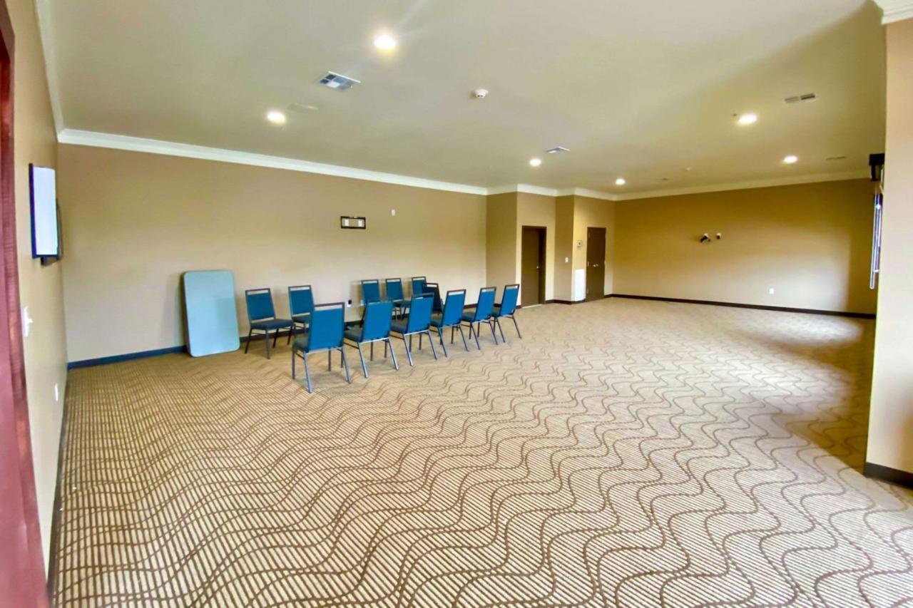 Comfort Inn & Suites Harrah Choctaw Εξωτερικό φωτογραφία