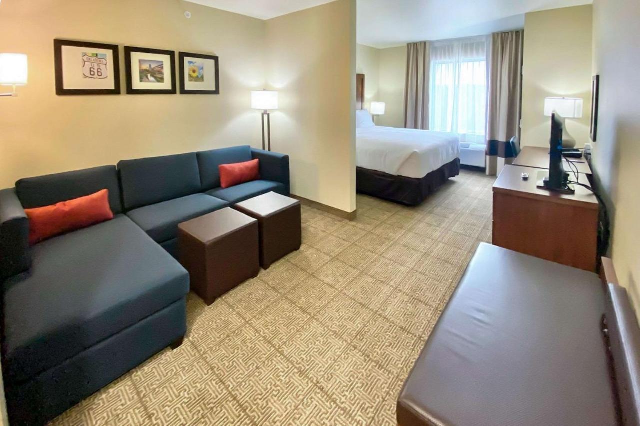 Comfort Inn & Suites Harrah Choctaw Εξωτερικό φωτογραφία